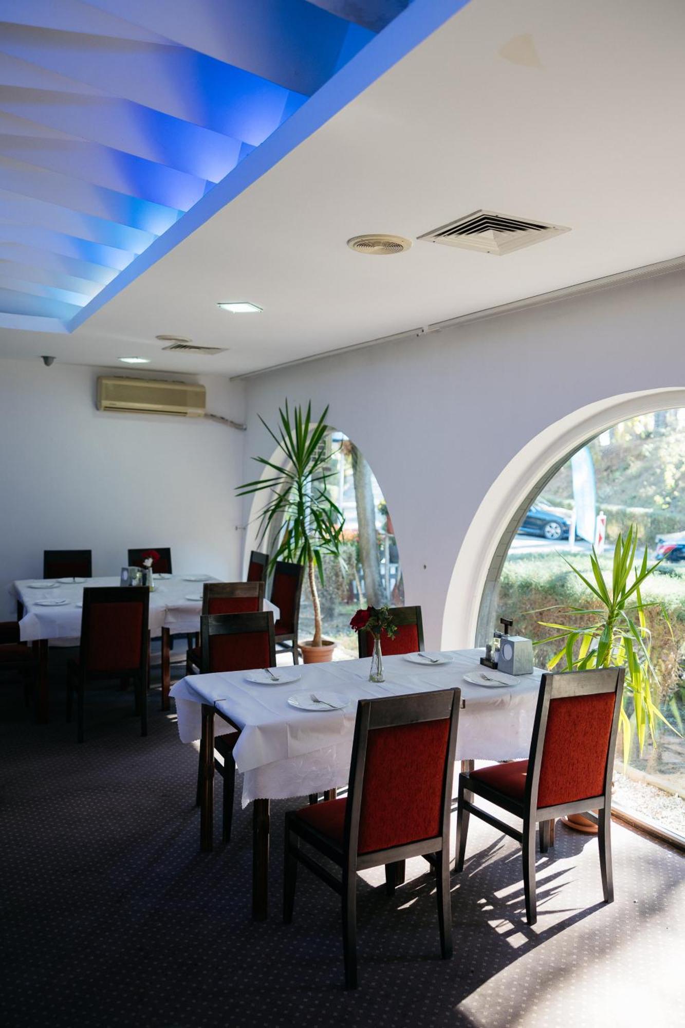 Hotel Gradche Кочани Екстер'єр фото