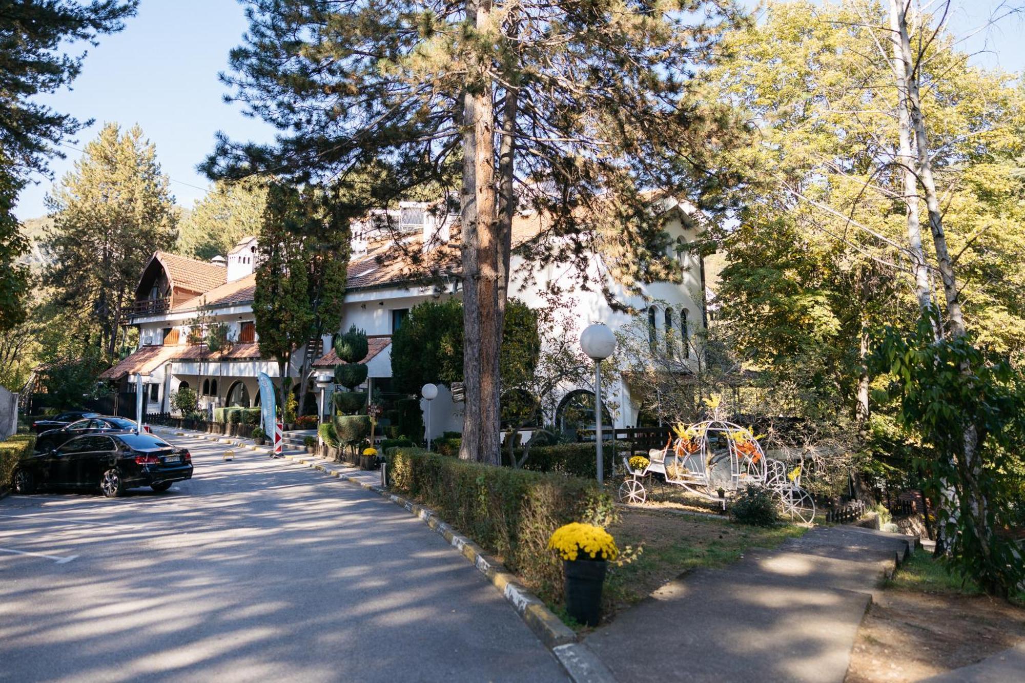Hotel Gradche Кочани Екстер'єр фото